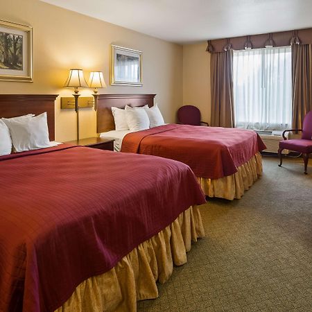 Best Western Penn-Ohio Inn & Suites Hubbard Exterior photo