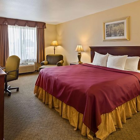 Best Western Penn-Ohio Inn & Suites Hubbard Exterior photo