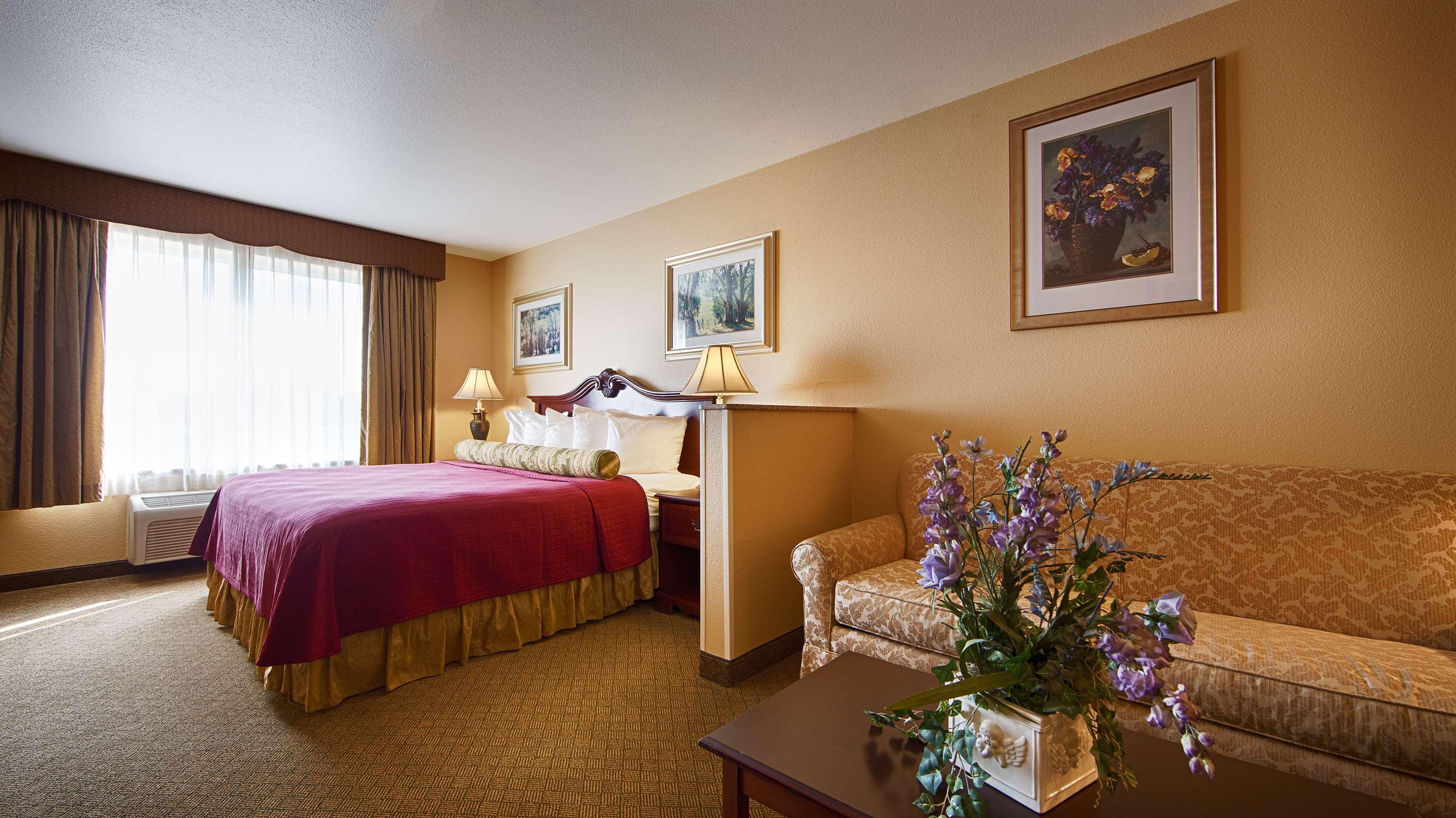 Best Western Penn-Ohio Inn & Suites Hubbard Exterior photo