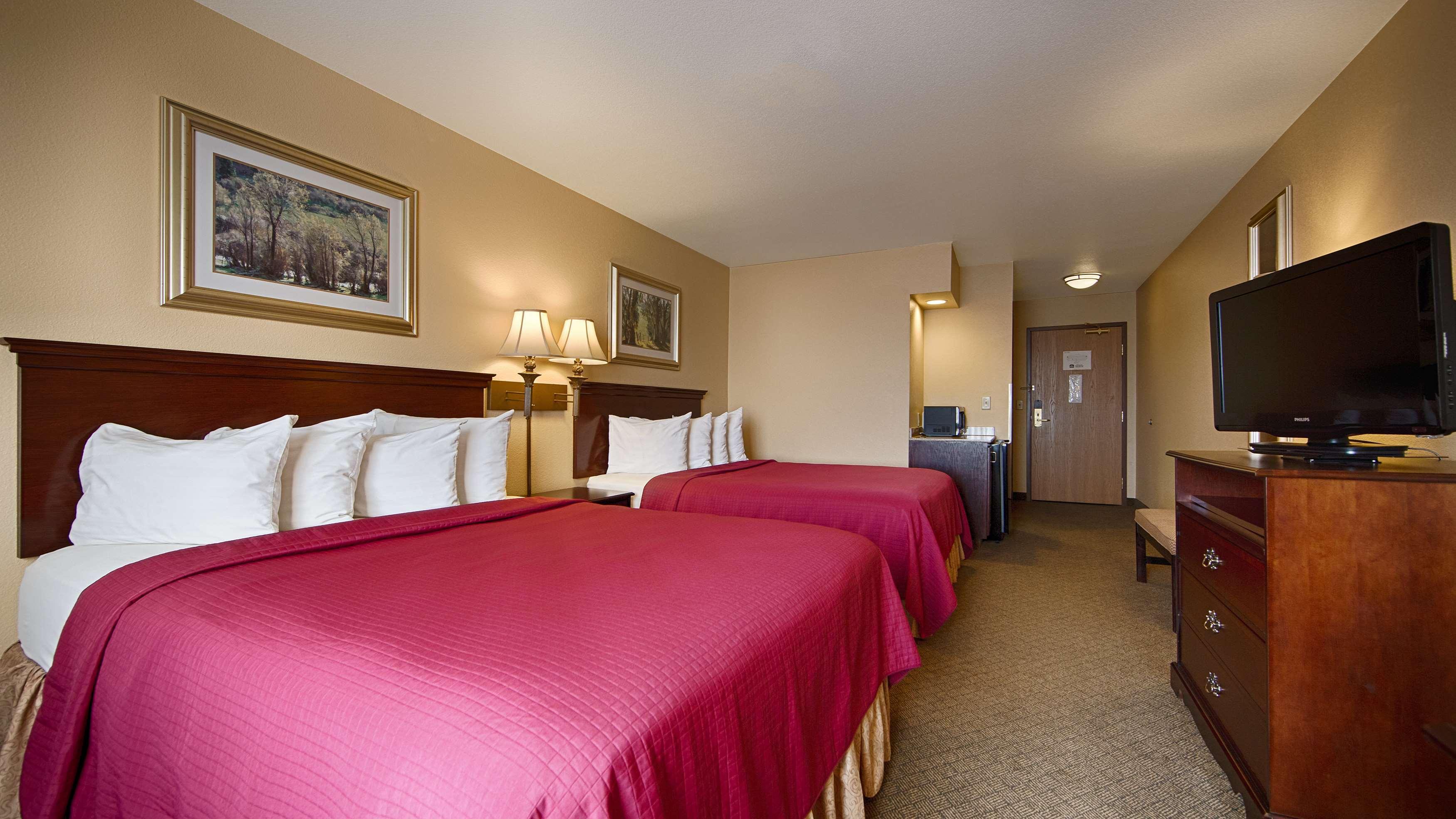 Best Western Penn-Ohio Inn & Suites Hubbard Exterior photo