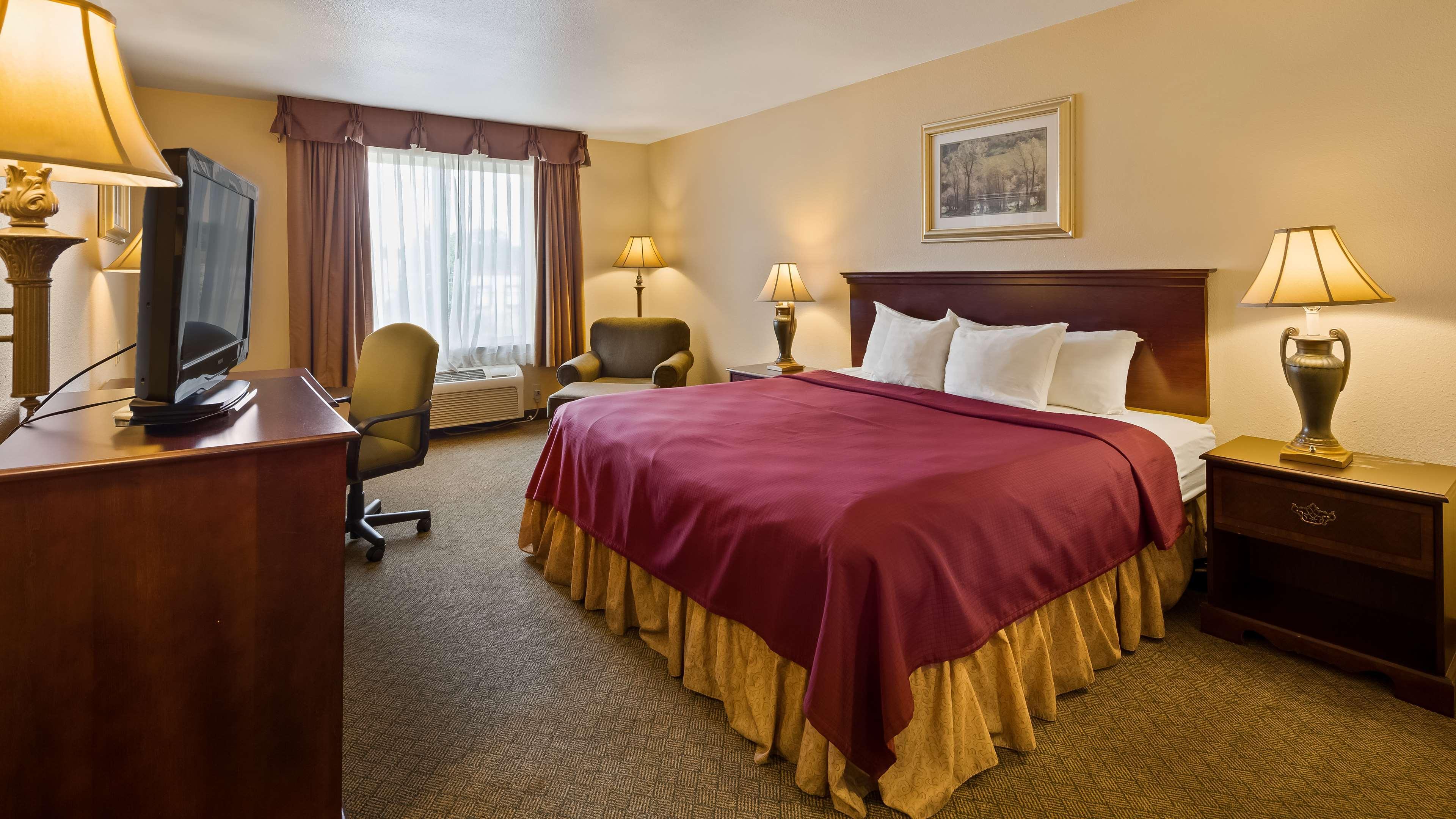 Best Western Penn-Ohio Inn & Suites Hubbard Exterior photo